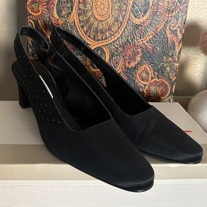 Talbots Black Slingback Block Heel Pumps size 8.5